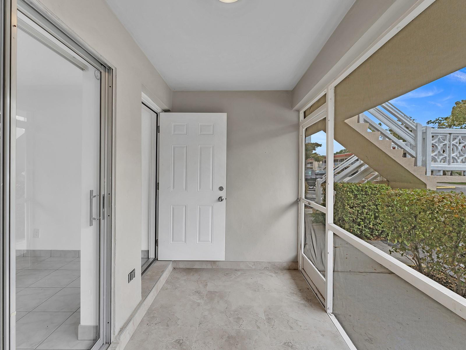 5375 SW 40th #105 Fort Lauderdale, FL 33314