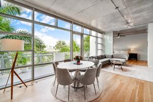 335 SE 6th Ave #405
