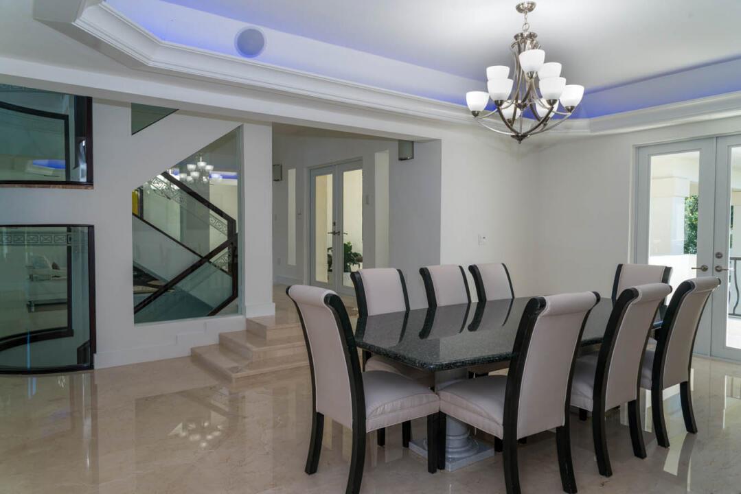 322 Costanera Rd Coral Gables, FL 33143 322 Costanera Rd Coral Gables, FL 33143