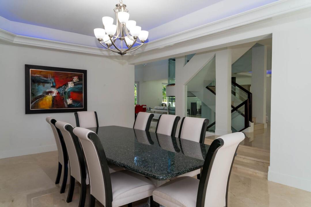 322 Costanera Rd Coral Gables, FL 33143 322 Costanera Rd Coral Gables, FL 33143