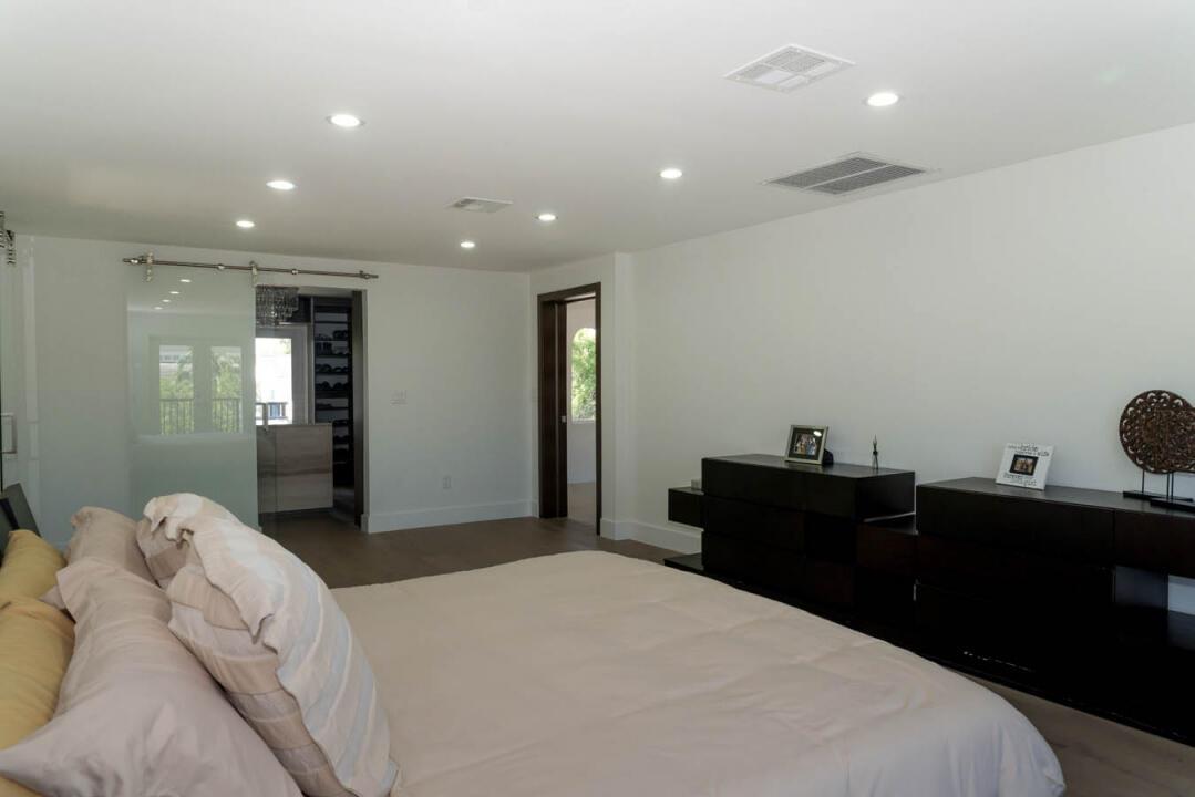 322 Costanera Rd Coral Gables, FL 33143 322 Costanera Rd Coral Gables, FL 33143