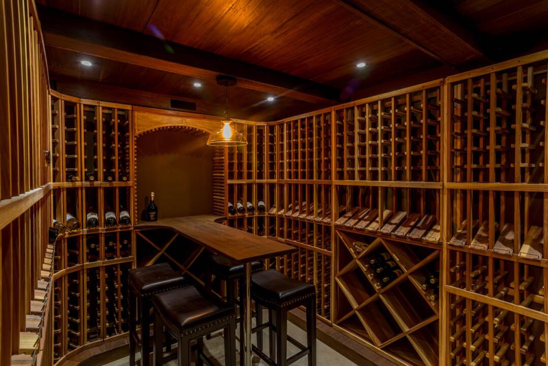 322 Costanera Rd Coral Gables, FL 33143 322 Costanera Rd Coral Gables, FL 33143