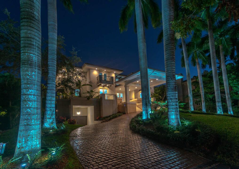 322 Costanera Rd Coral Gables, FL 33143 322 Costanera Rd Coral Gables, FL 33143