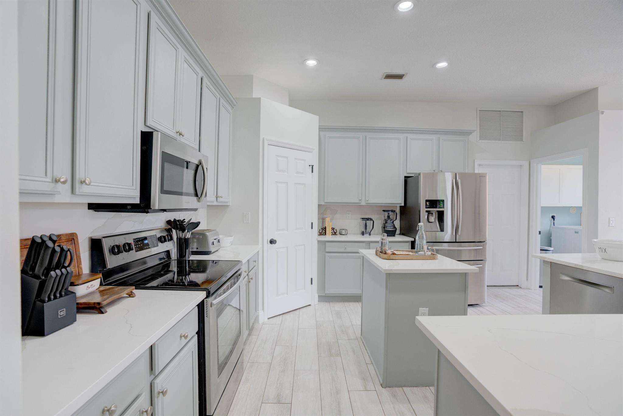 938 Marlin Dr Jupiter, FL 33458