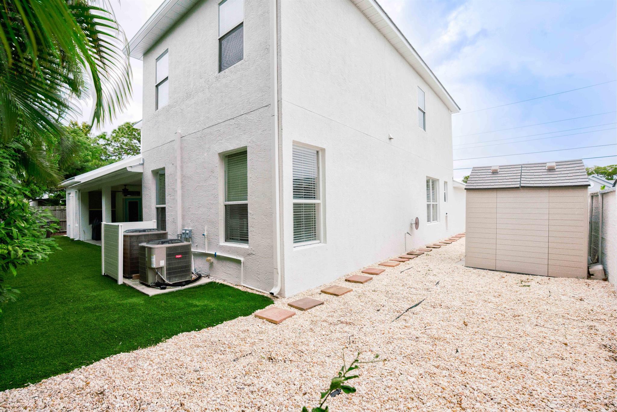 938 Marlin Dr Jupiter, FL 33458