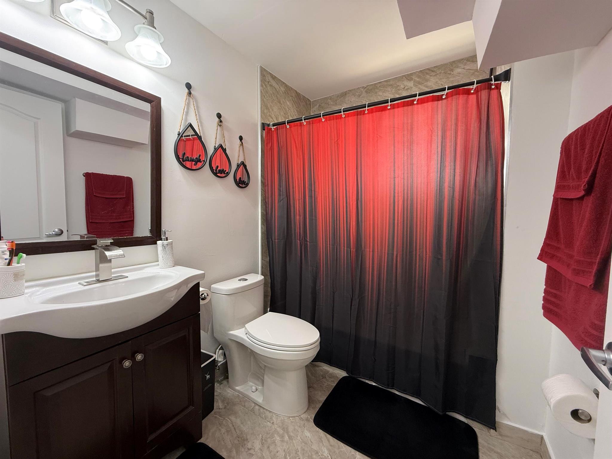 303 NW 28th Way,Fort Lauderdale, FL 33311