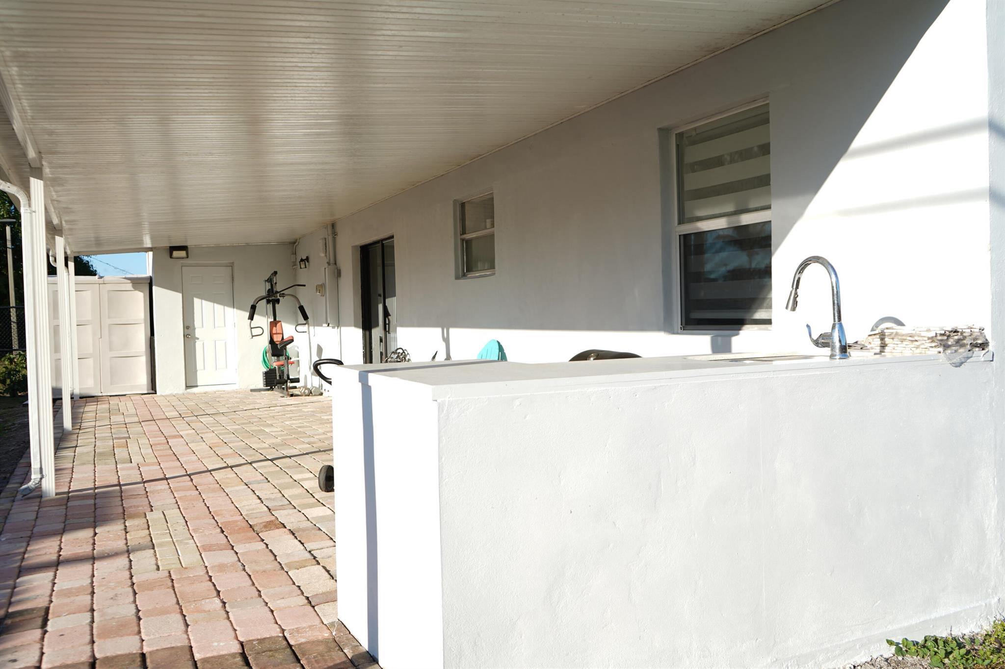 303 NW 28th Way,Fort Lauderdale, FL 33311