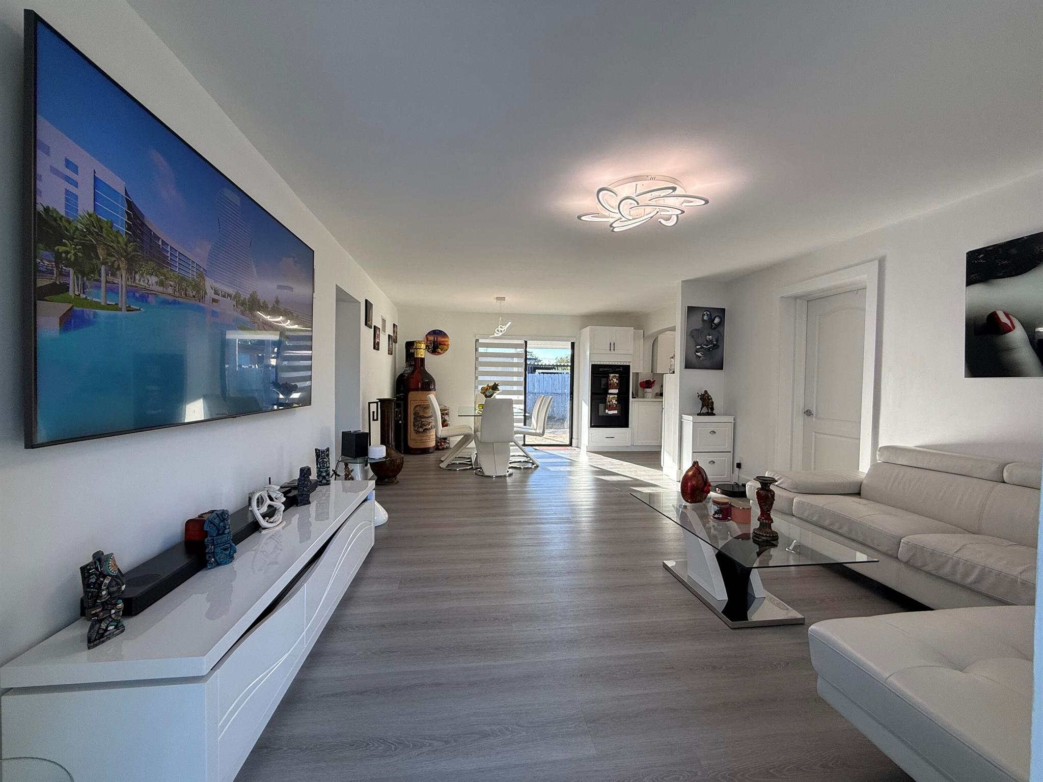 303 NW 28th Way,Fort Lauderdale, FL 33311