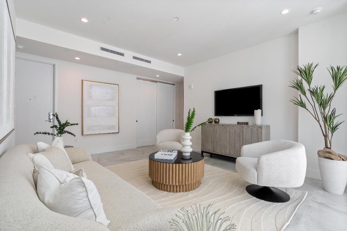 485 E Royal Palm #804 Boca Raton, FL 33432