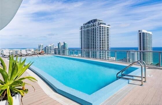 image Beachwalk Condominium15