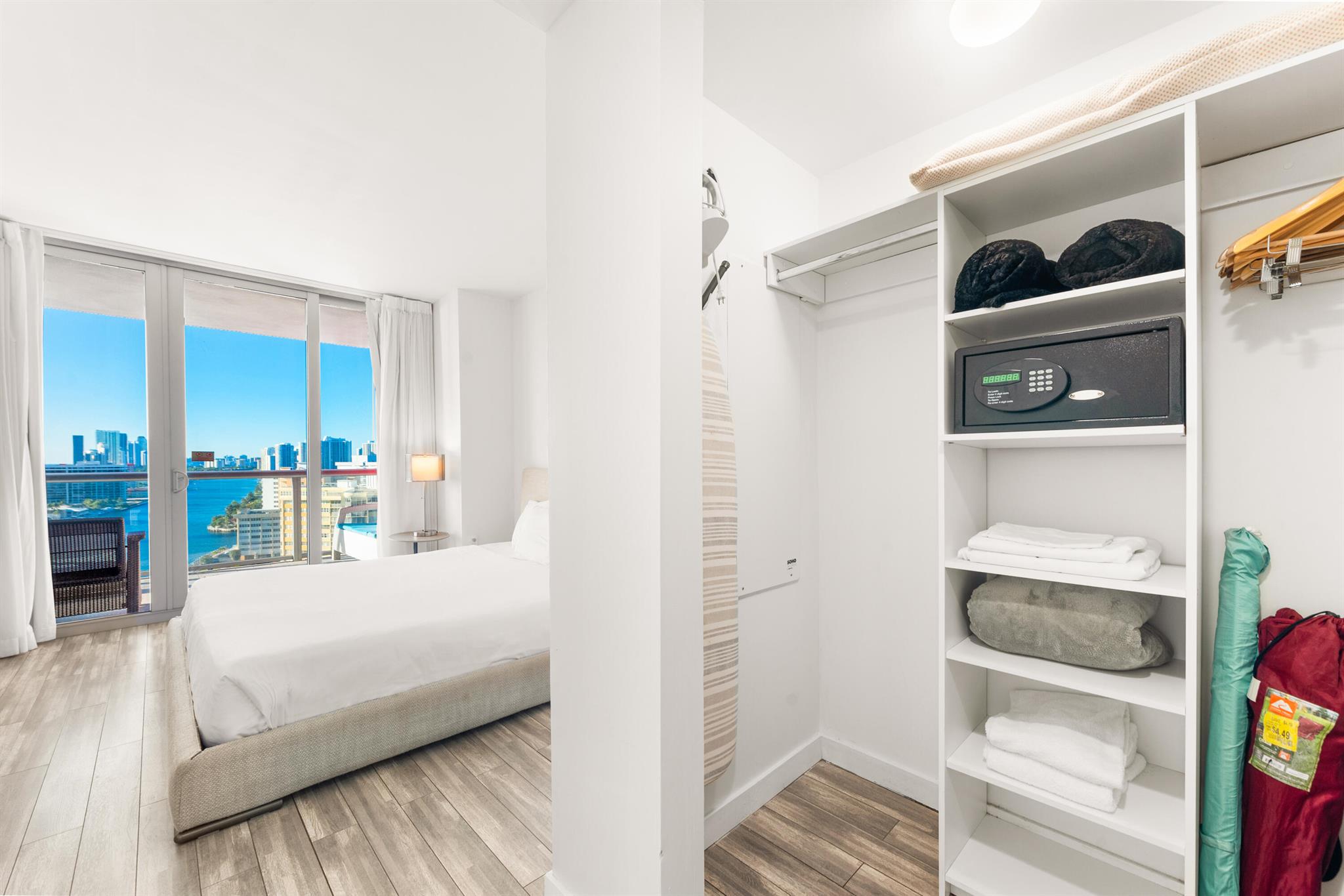 image Beachwalk Condominium42