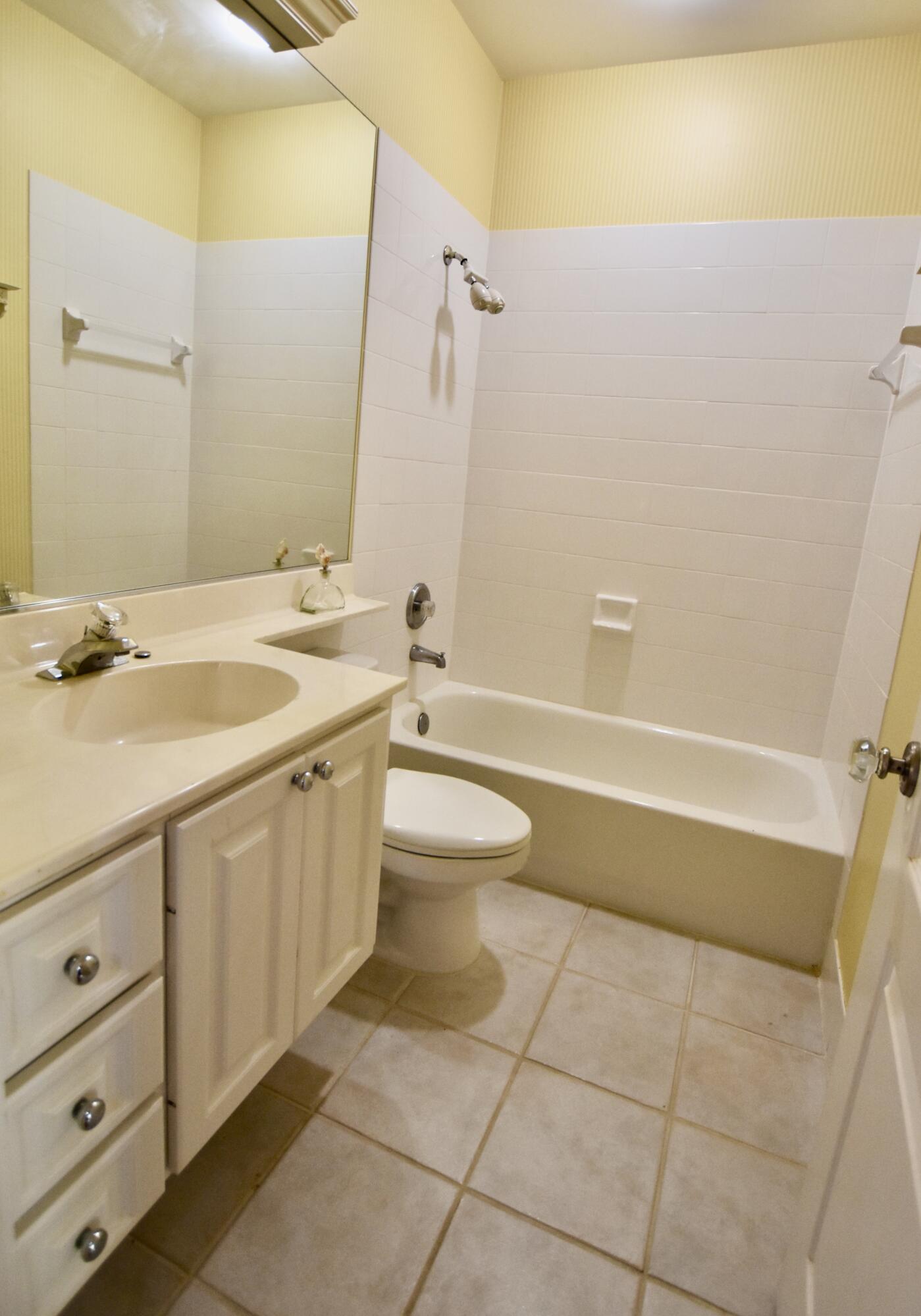 67 Tall Oaks Cir Tequesta, FL 33469