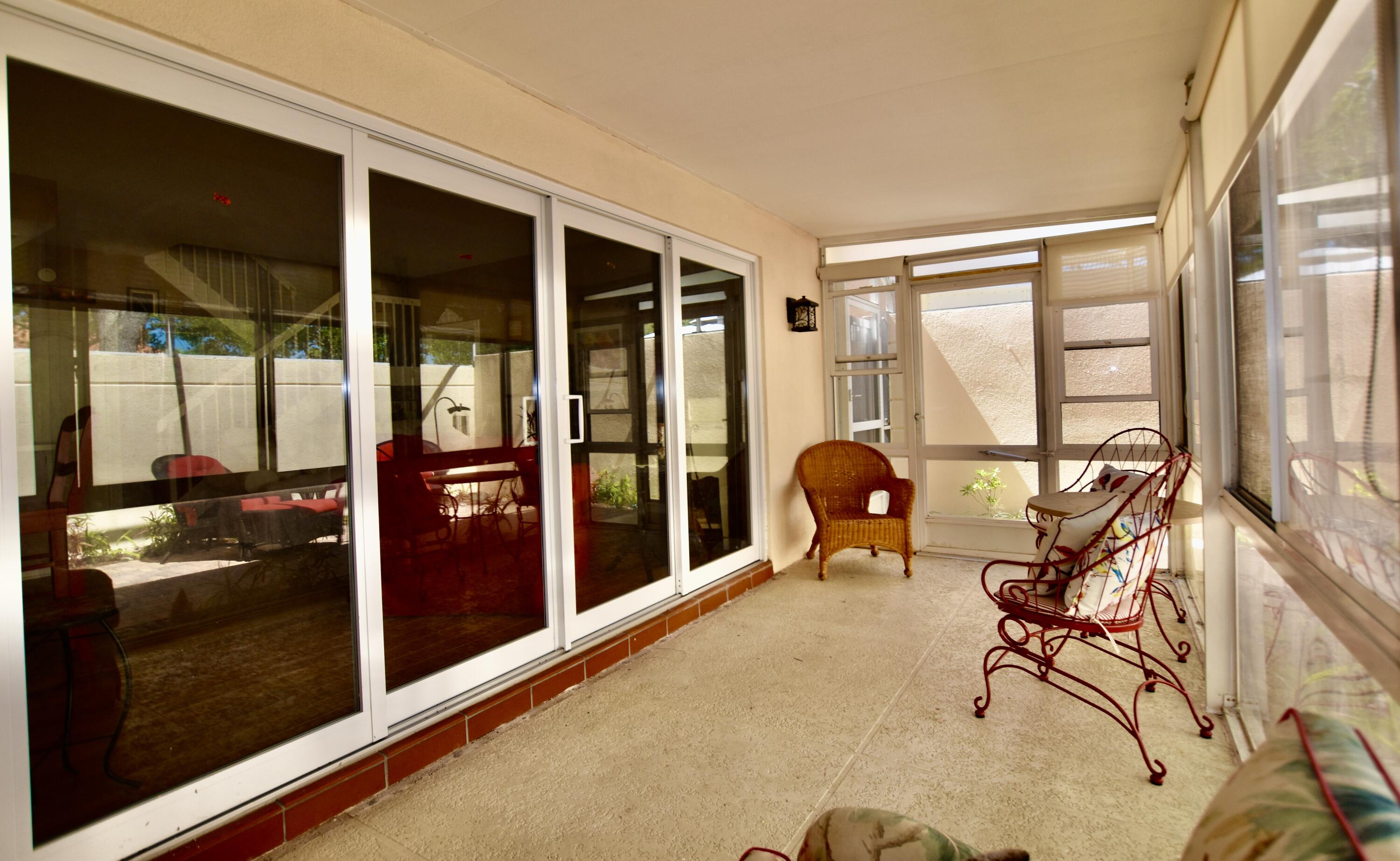 67 Tall Oaks Cir Tequesta, FL 33469