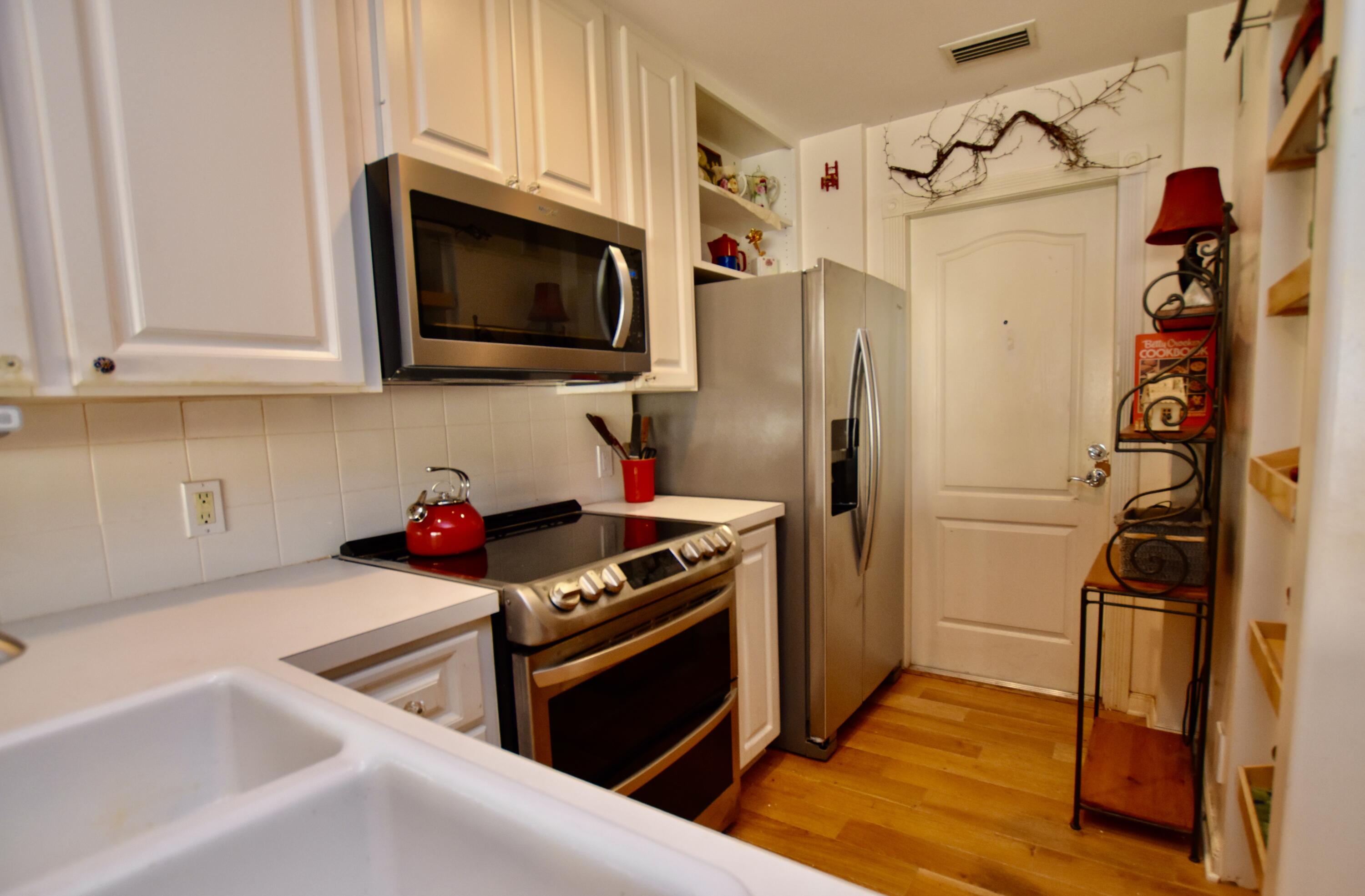 67 Tall Oaks Cir Tequesta, FL 33469