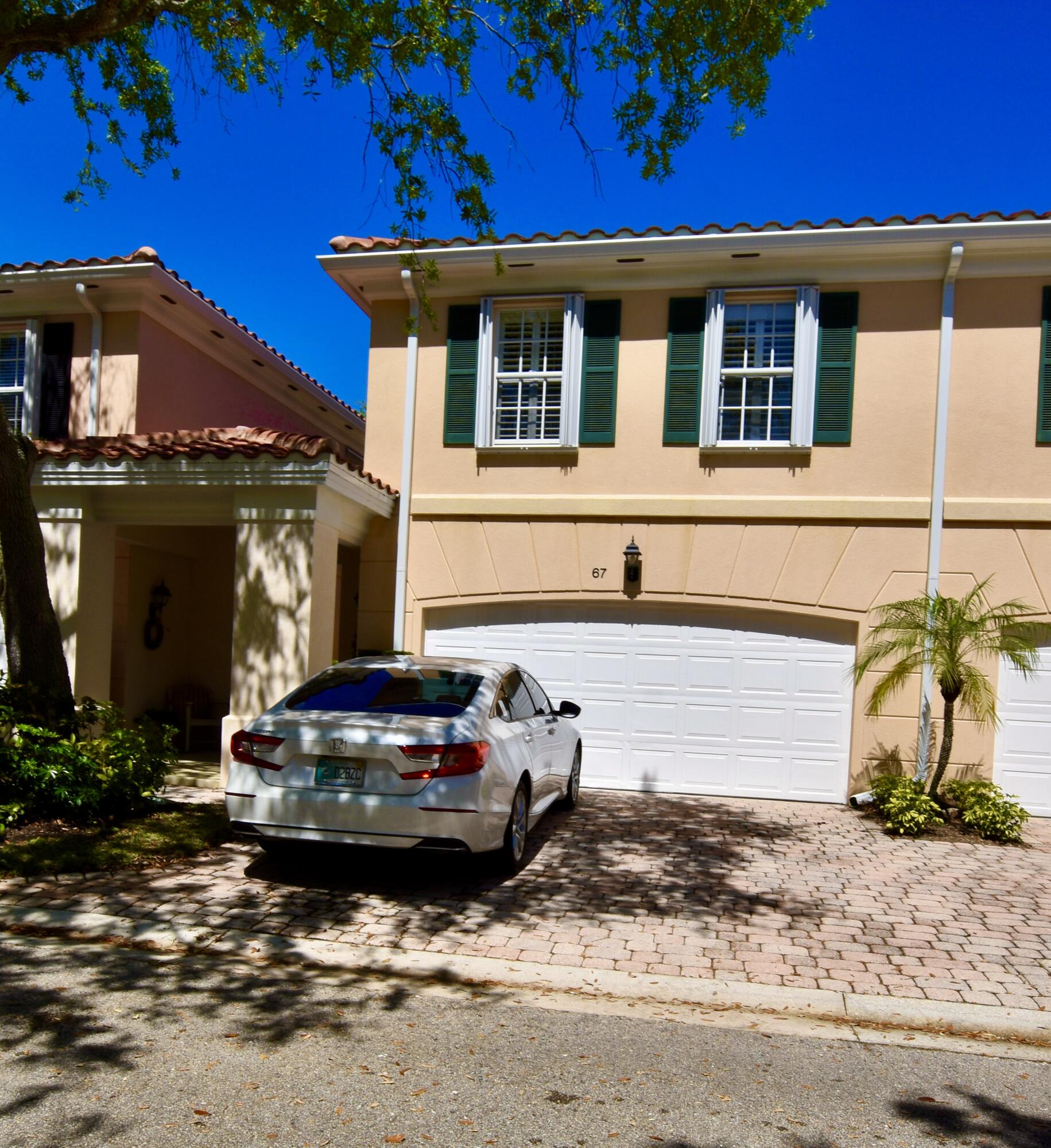 67 Tall Oaks Cir Tequesta, FL 33469