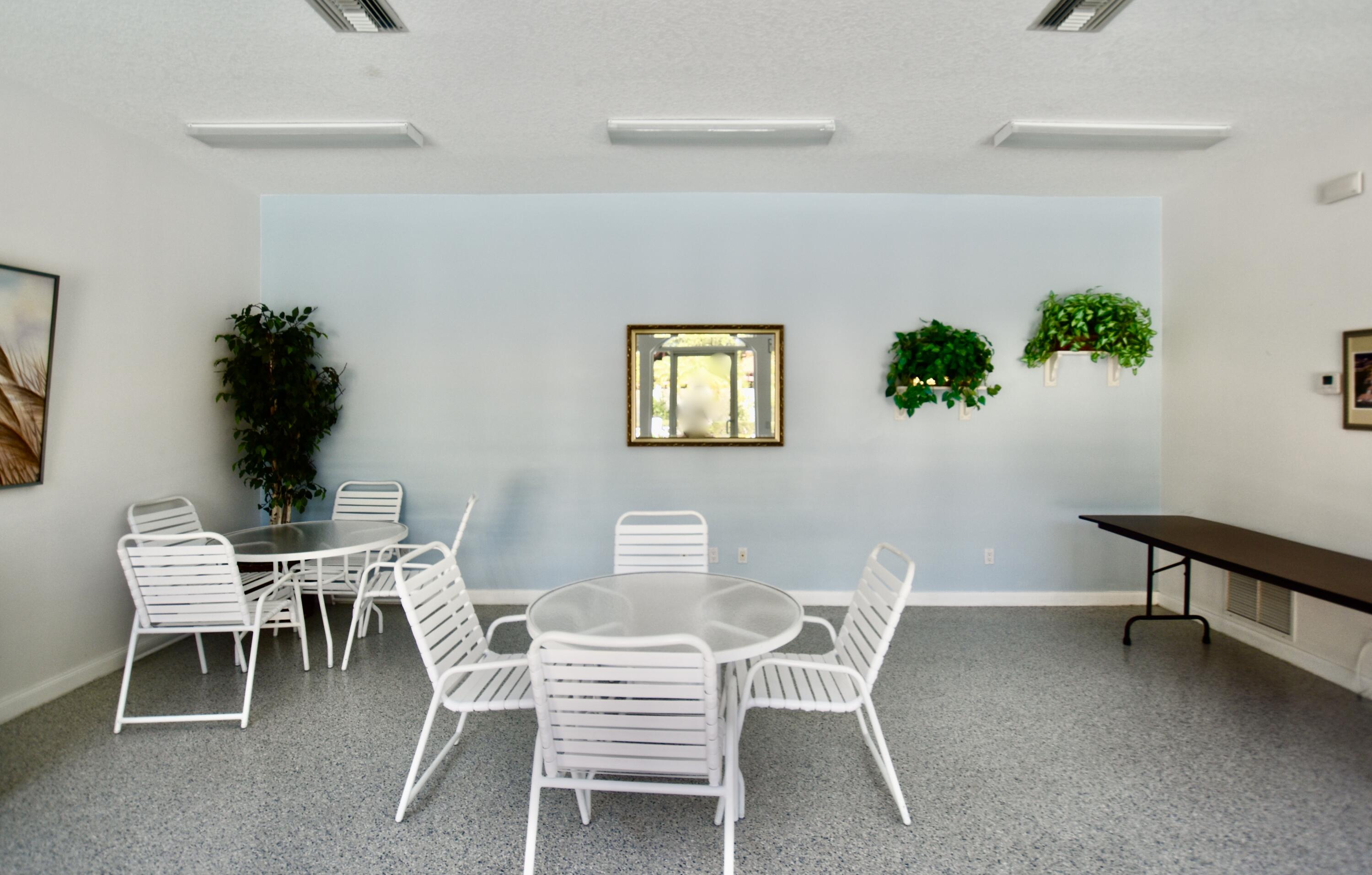 67 Tall Oaks Cir Tequesta, FL 33469