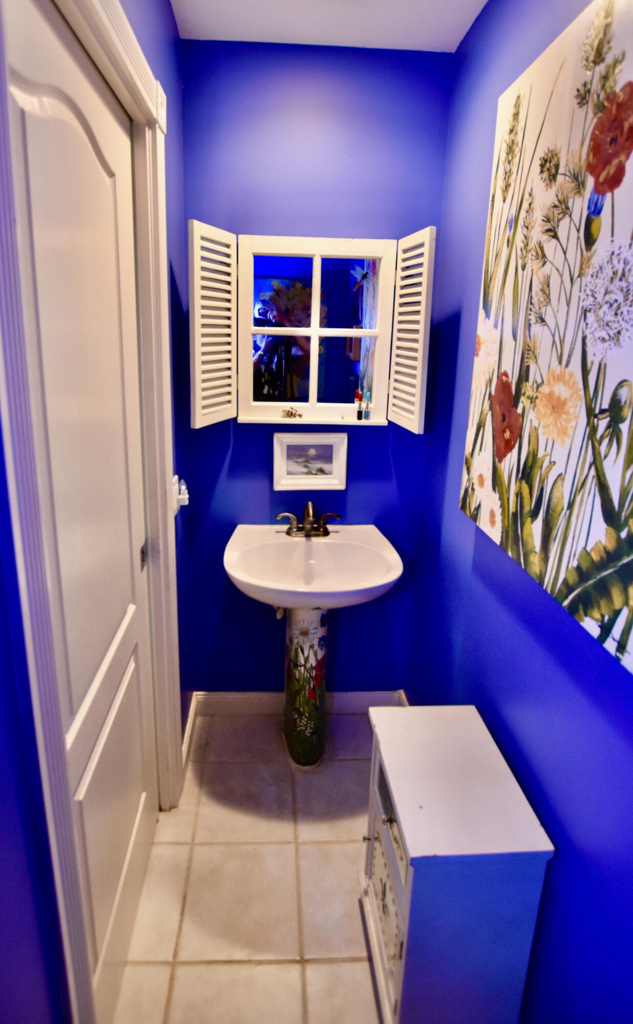 67 Tall Oaks Cir Tequesta, FL 33469