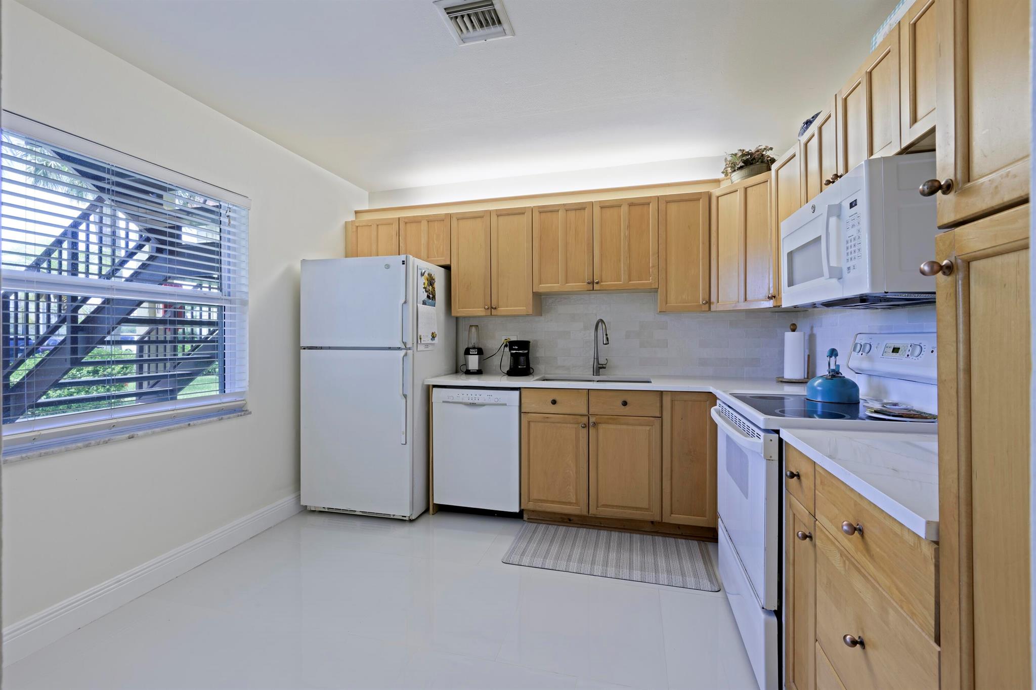 717 S Us Hwy 1 #108 Jupiter, FL 33477