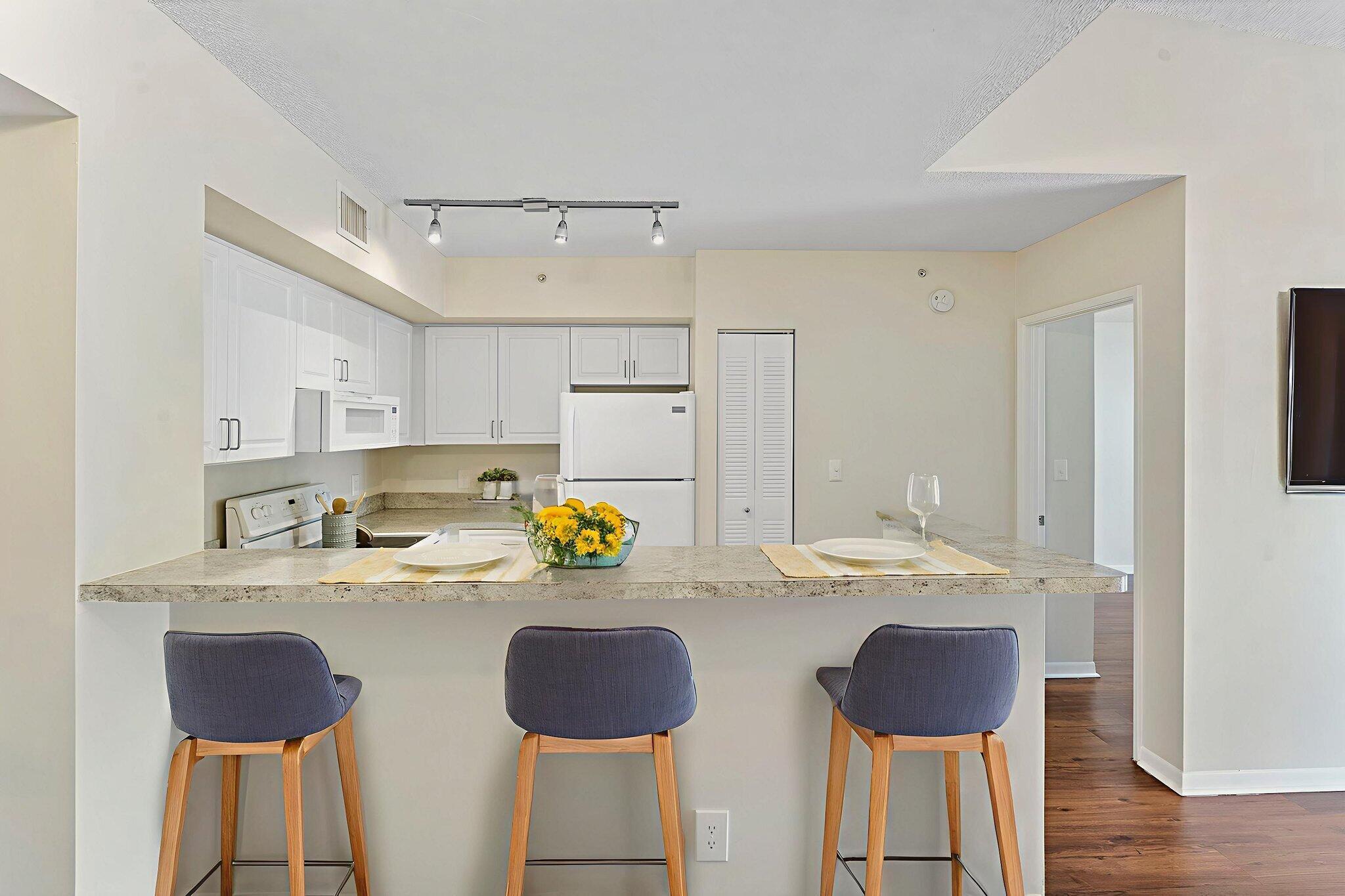 3821 SW Coquina Cv Way #205 Palm City, FL 34990