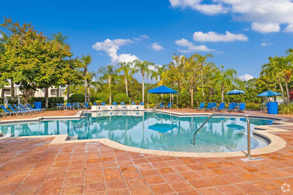 3821 SW Coquina Cv Way #205 Palm City, FL 34990