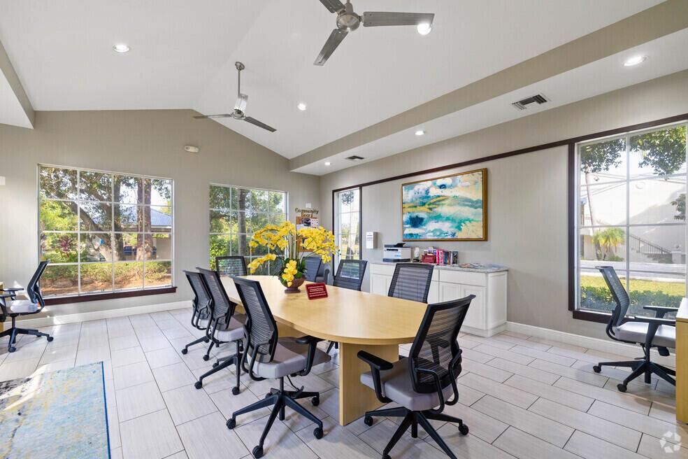 3821 SW Coquina Cv Way #205 Palm City, FL 34990