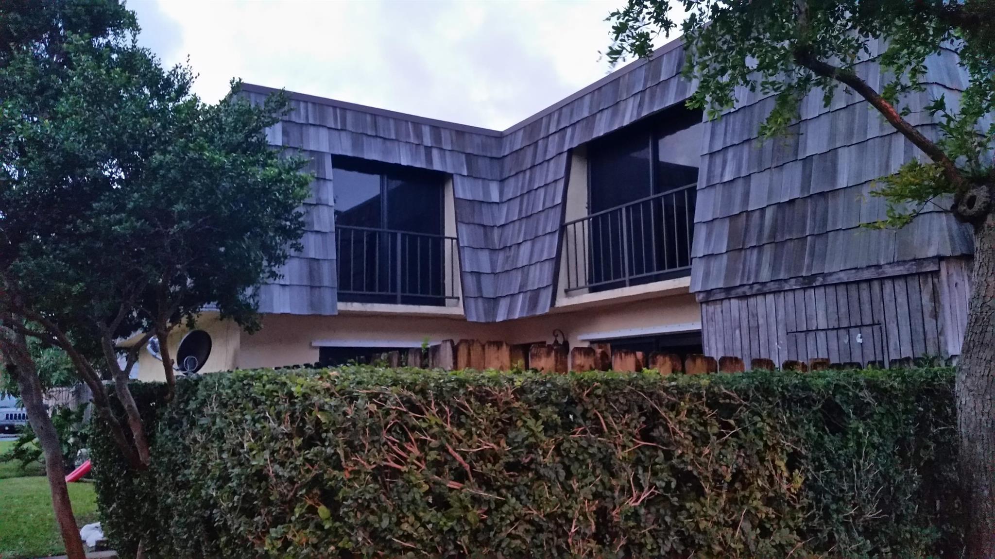 2347 Waterside Dr