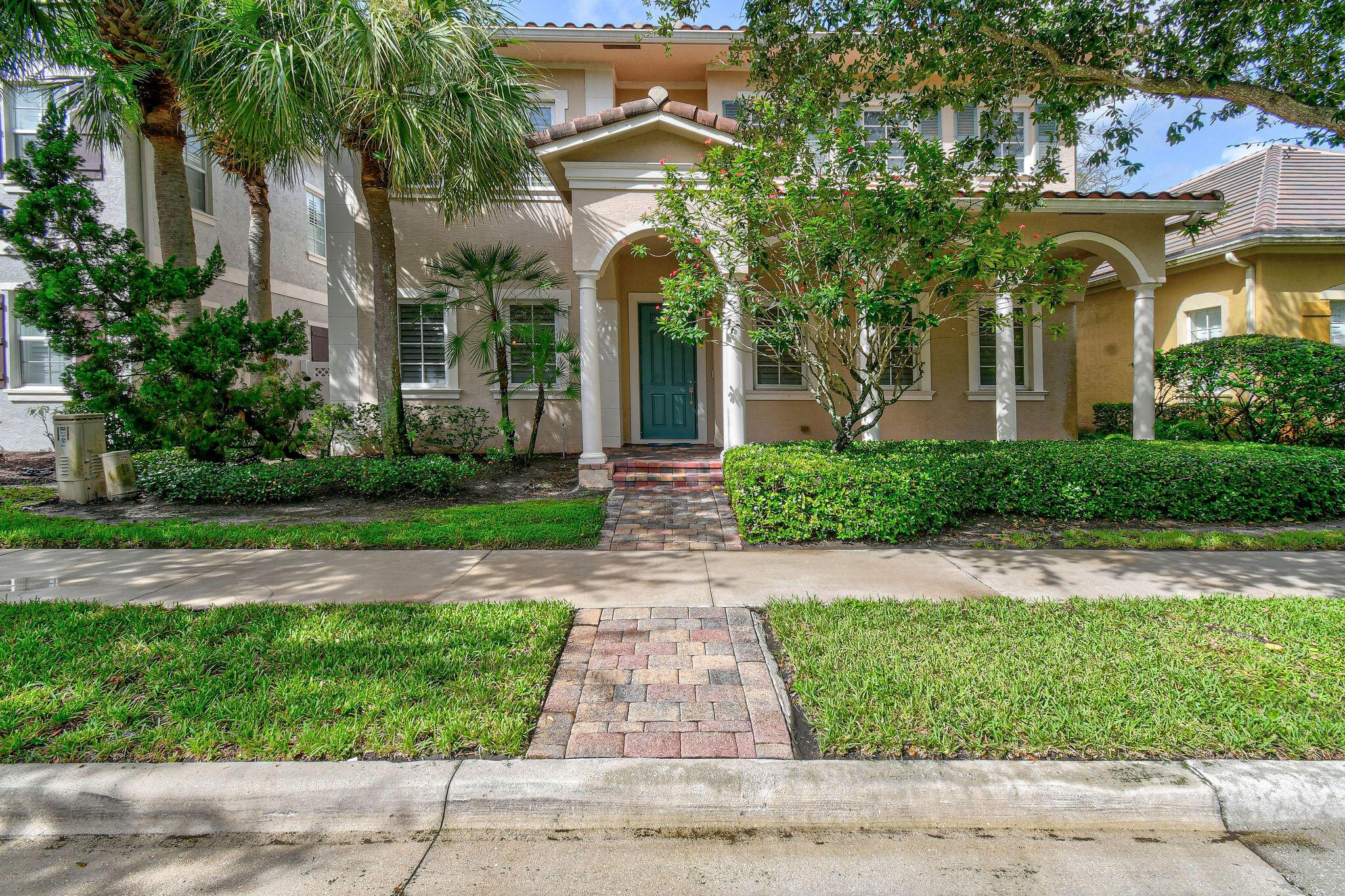 158 Ennis Ln Jupiter, FL 33458