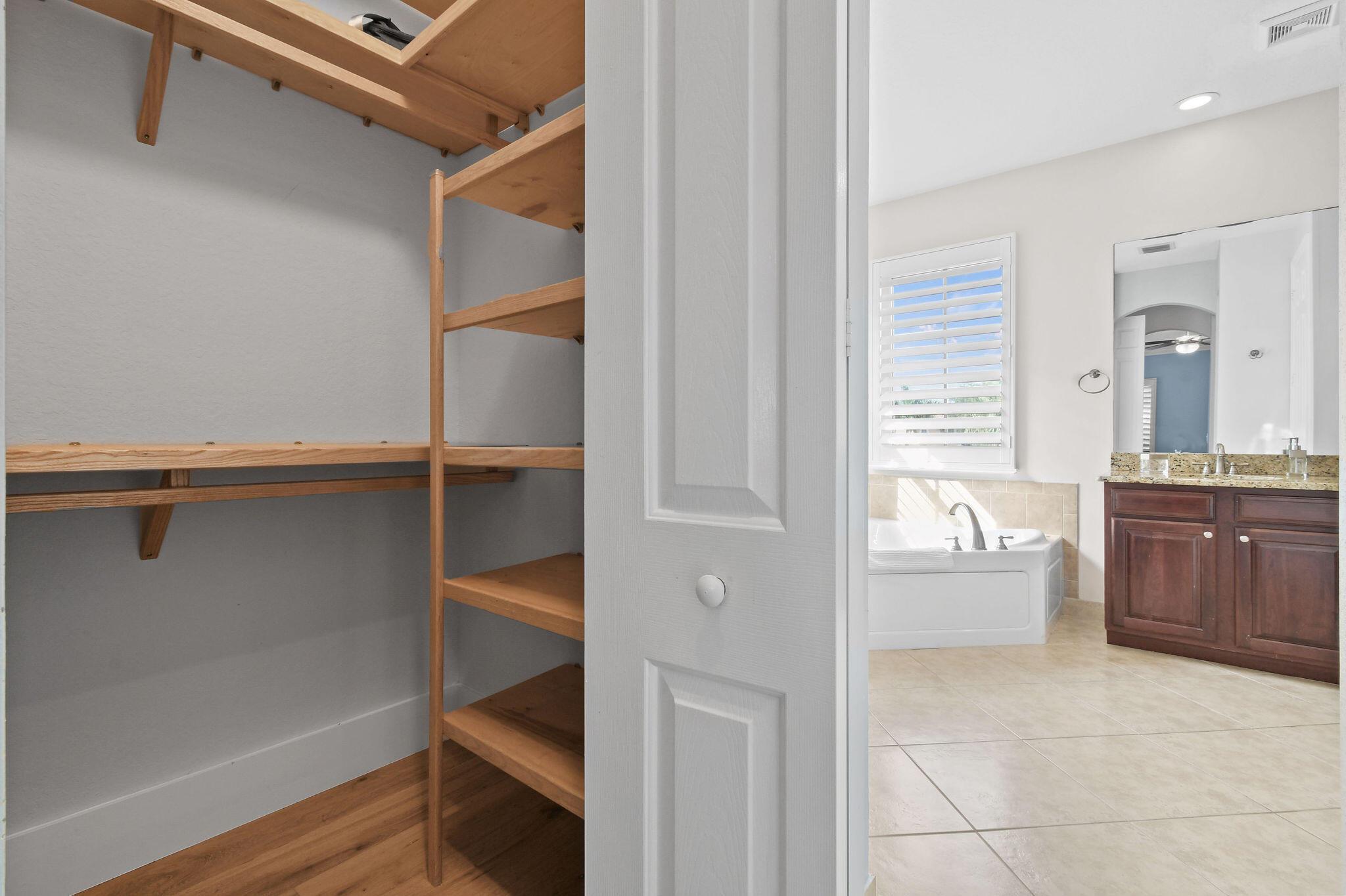 158 Ennis Ln Jupiter, FL 33458