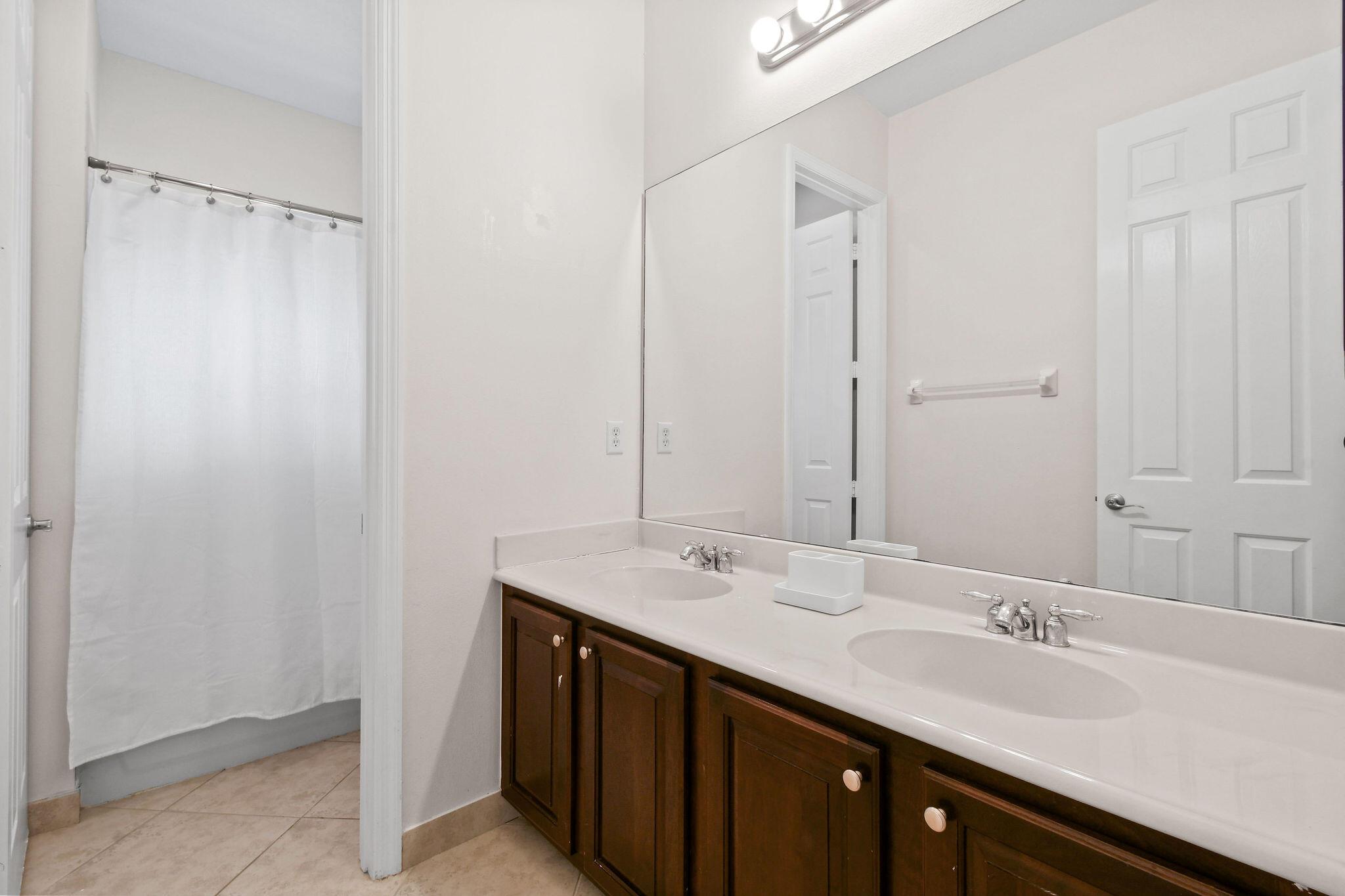 158 Ennis Ln Jupiter, FL 33458