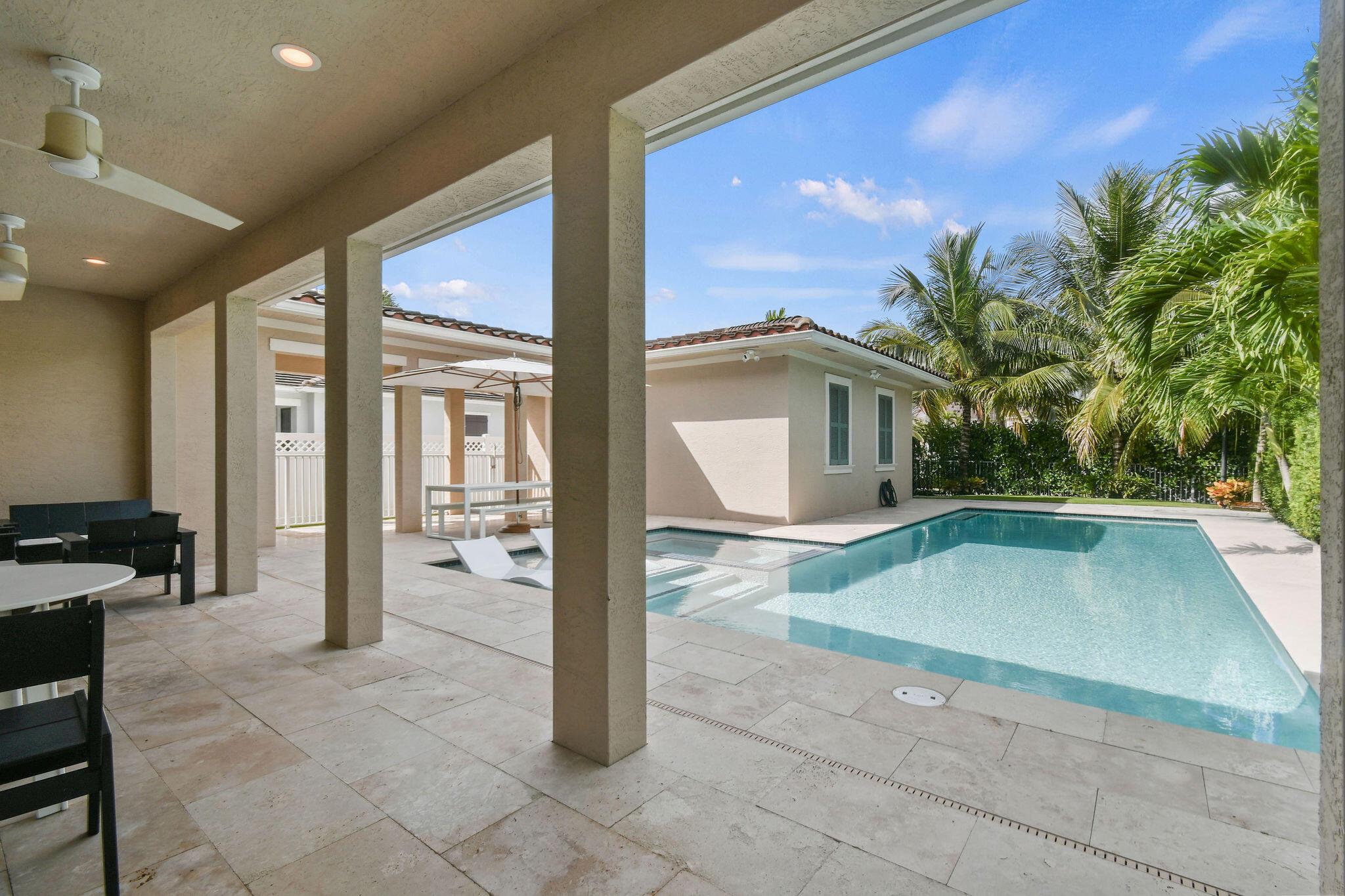 158 Ennis Ln Jupiter, FL 33458