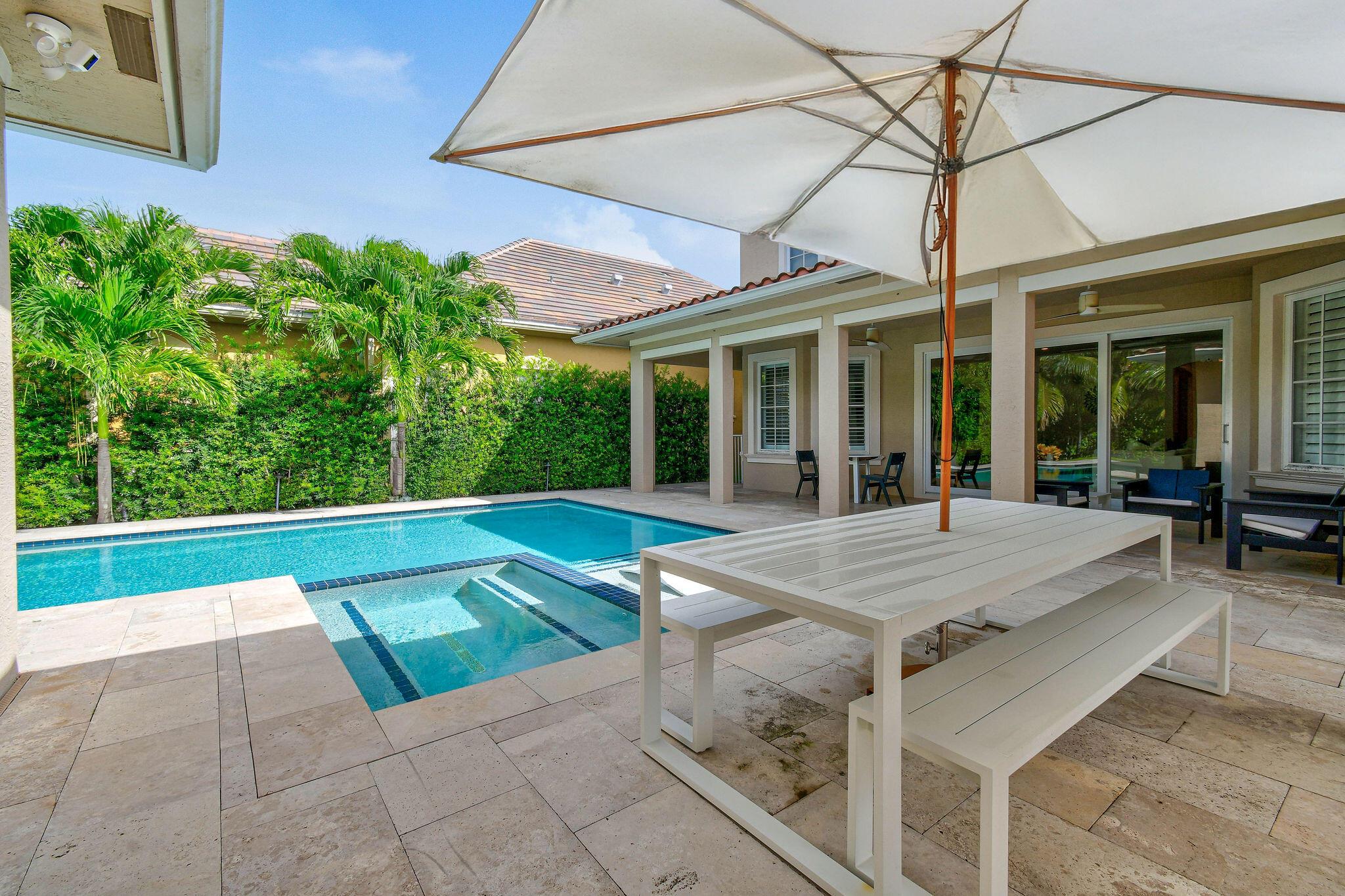 158 Ennis Ln Jupiter, FL 33458