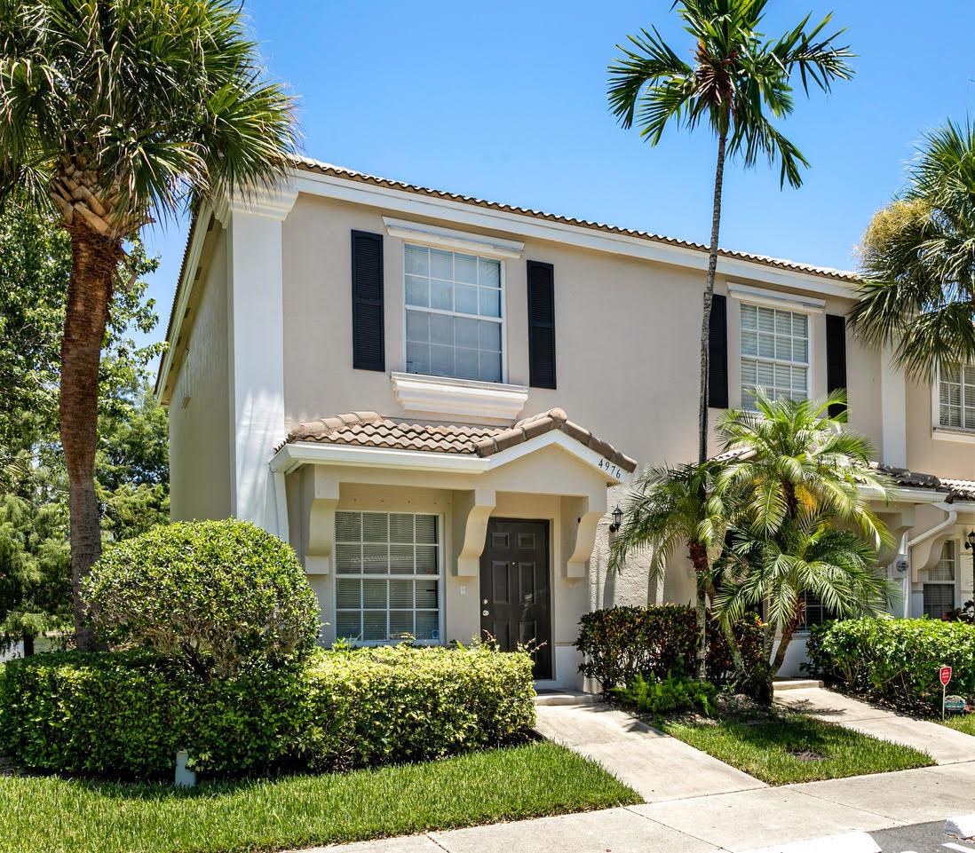 4976 Palmbrooke Cir