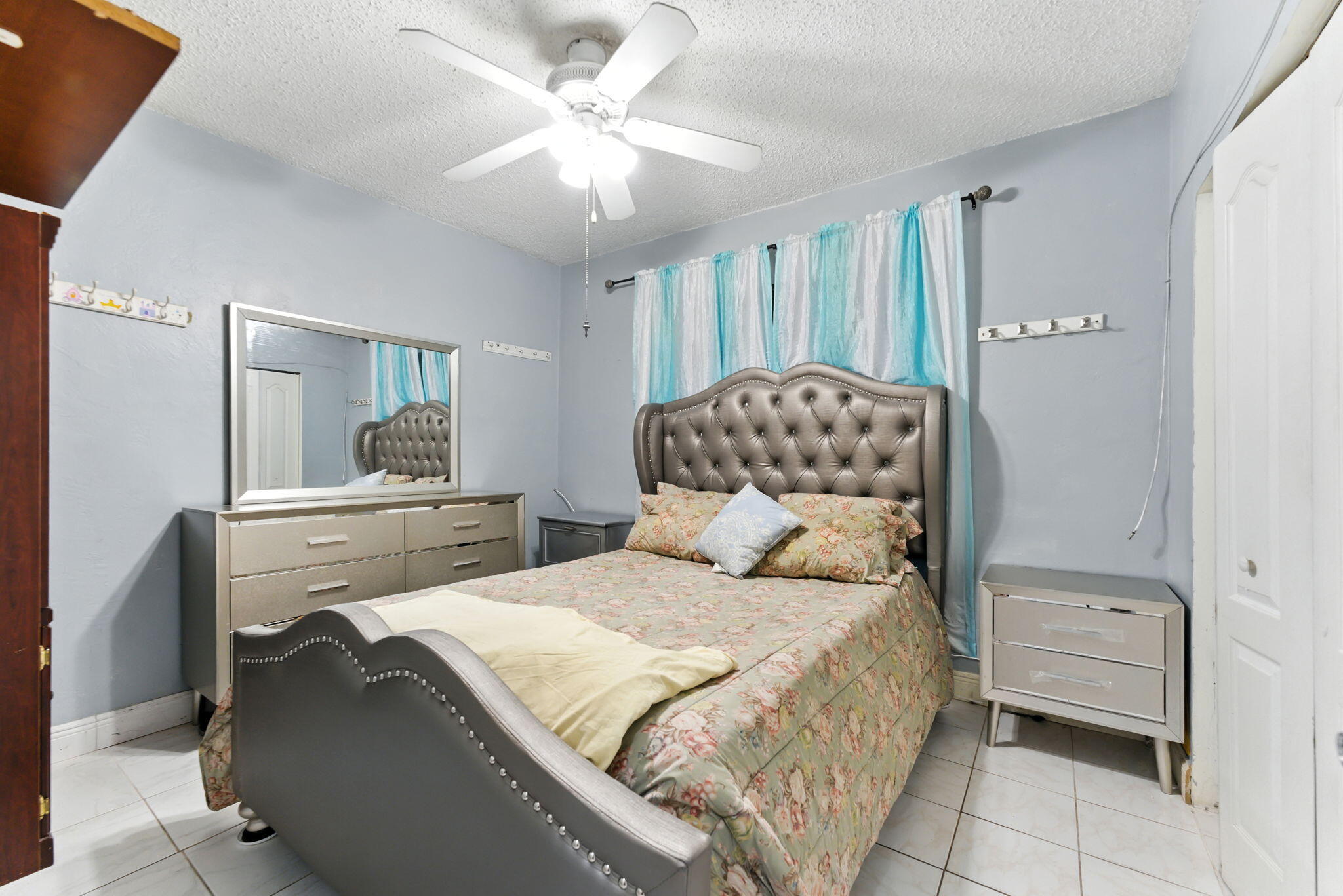 17570 NE 19th North Miami Beach, FL 33162