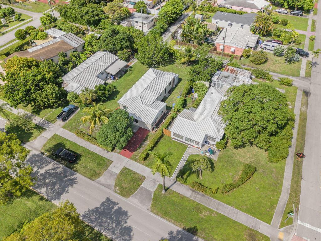 17570 NE 19th North Miami Beach, FL 33162