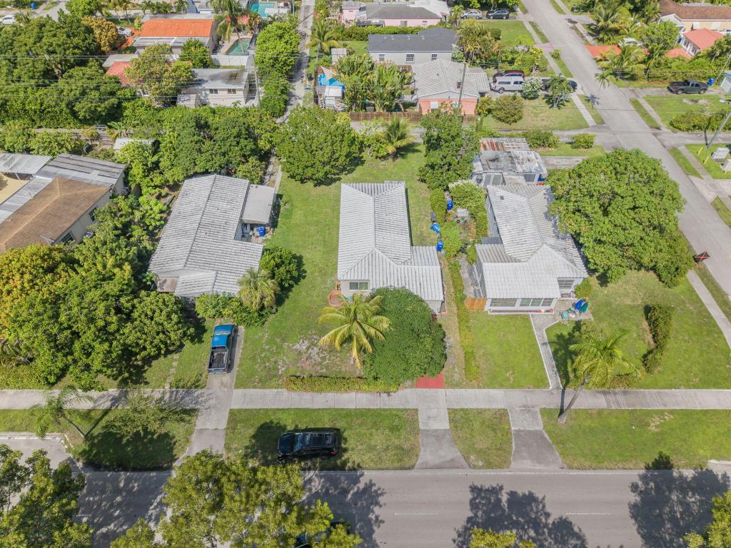 17570 NE 19th North Miami Beach, FL 33162