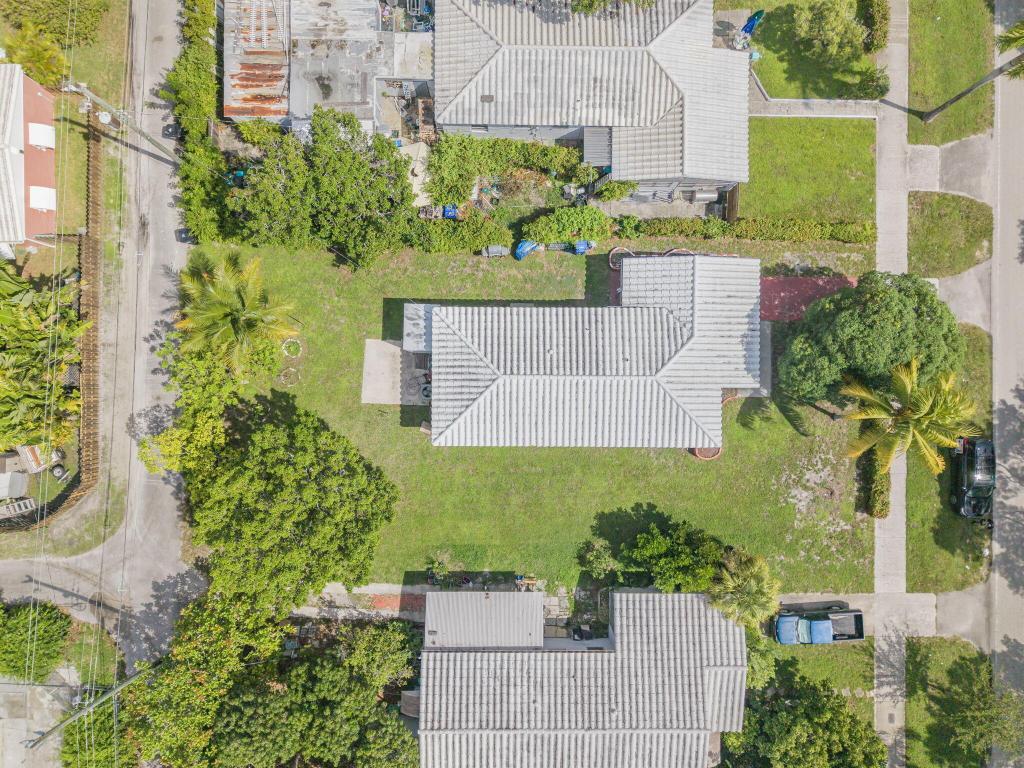 17570 NE 19th North Miami Beach, FL 33162