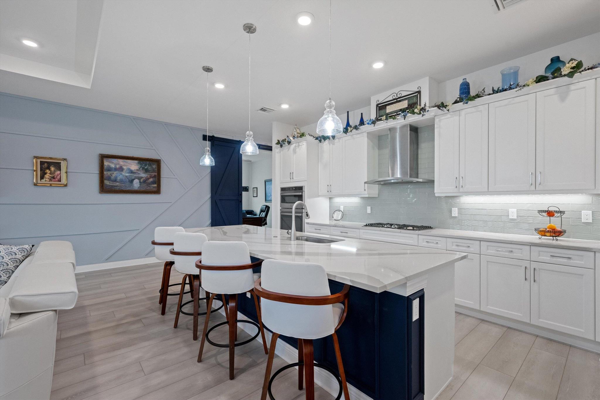 5669 Saint Armands Way