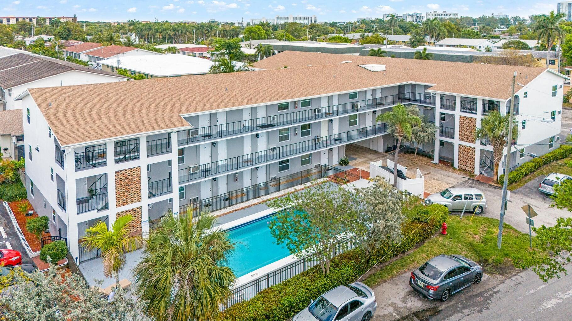 1021 NE 24th Ave #12