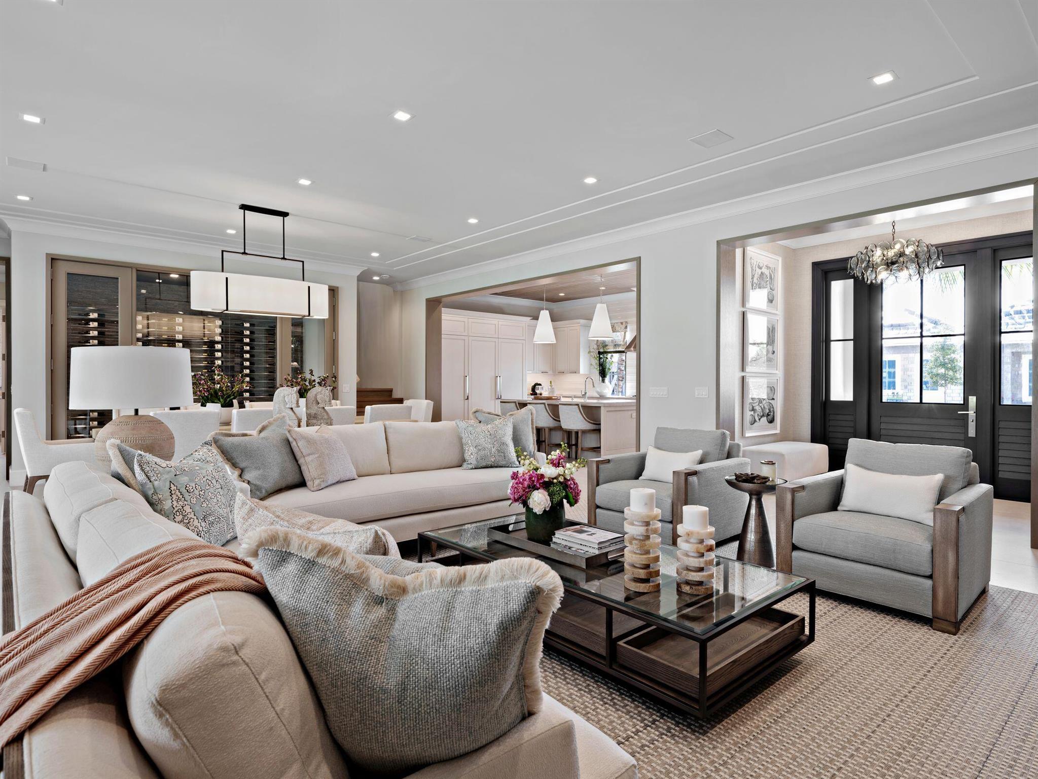 2913 Bluewater Cv Gulfstream, FL 33483