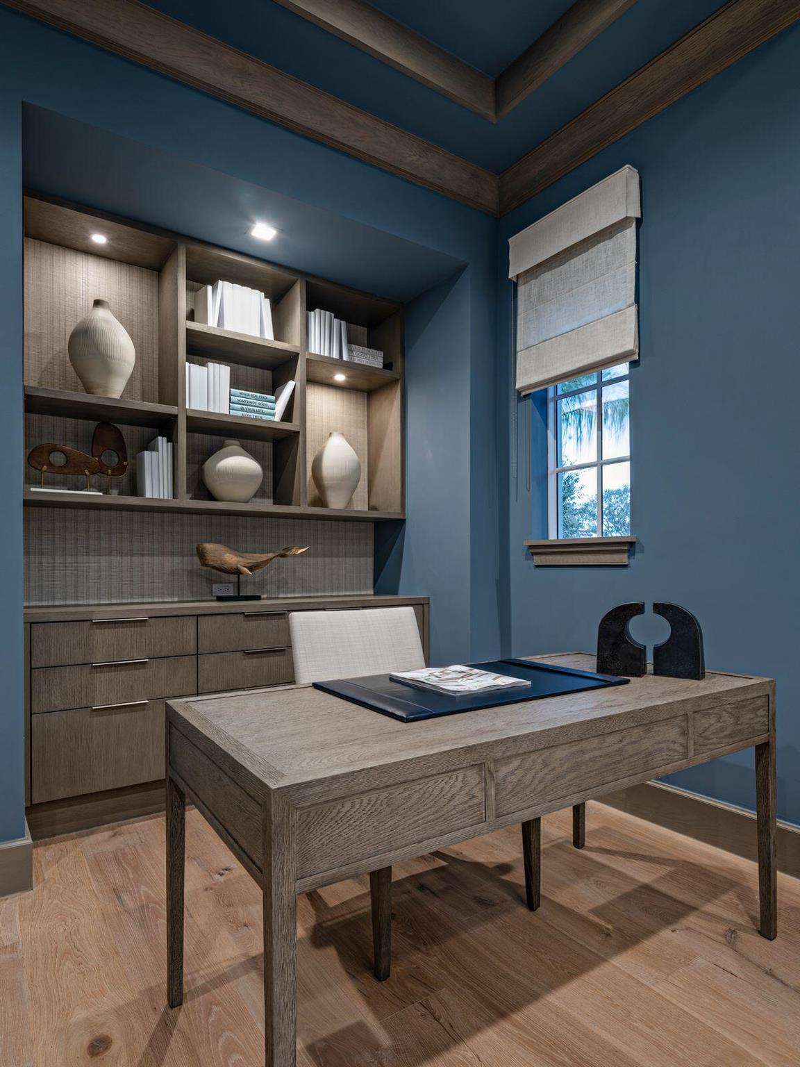 2913 Bluewater Cv Gulfstream, FL 33483