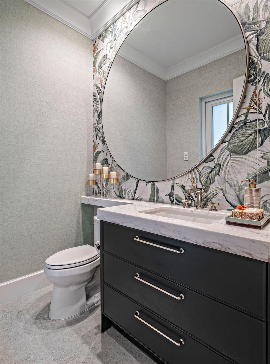 2913 Bluewater Cv Gulfstream, FL 33483