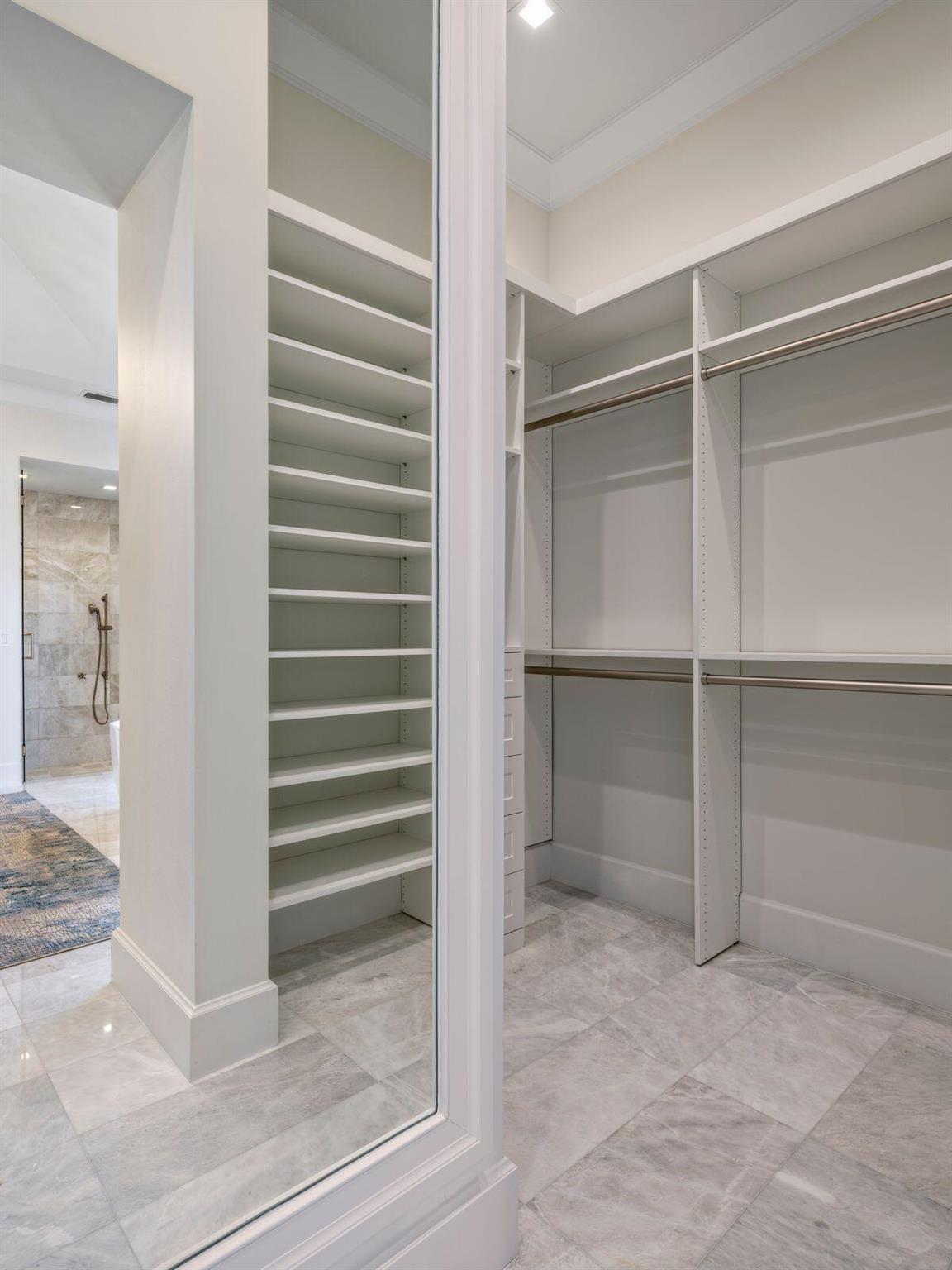 2913 Bluewater Cv Gulfstream, FL 33483