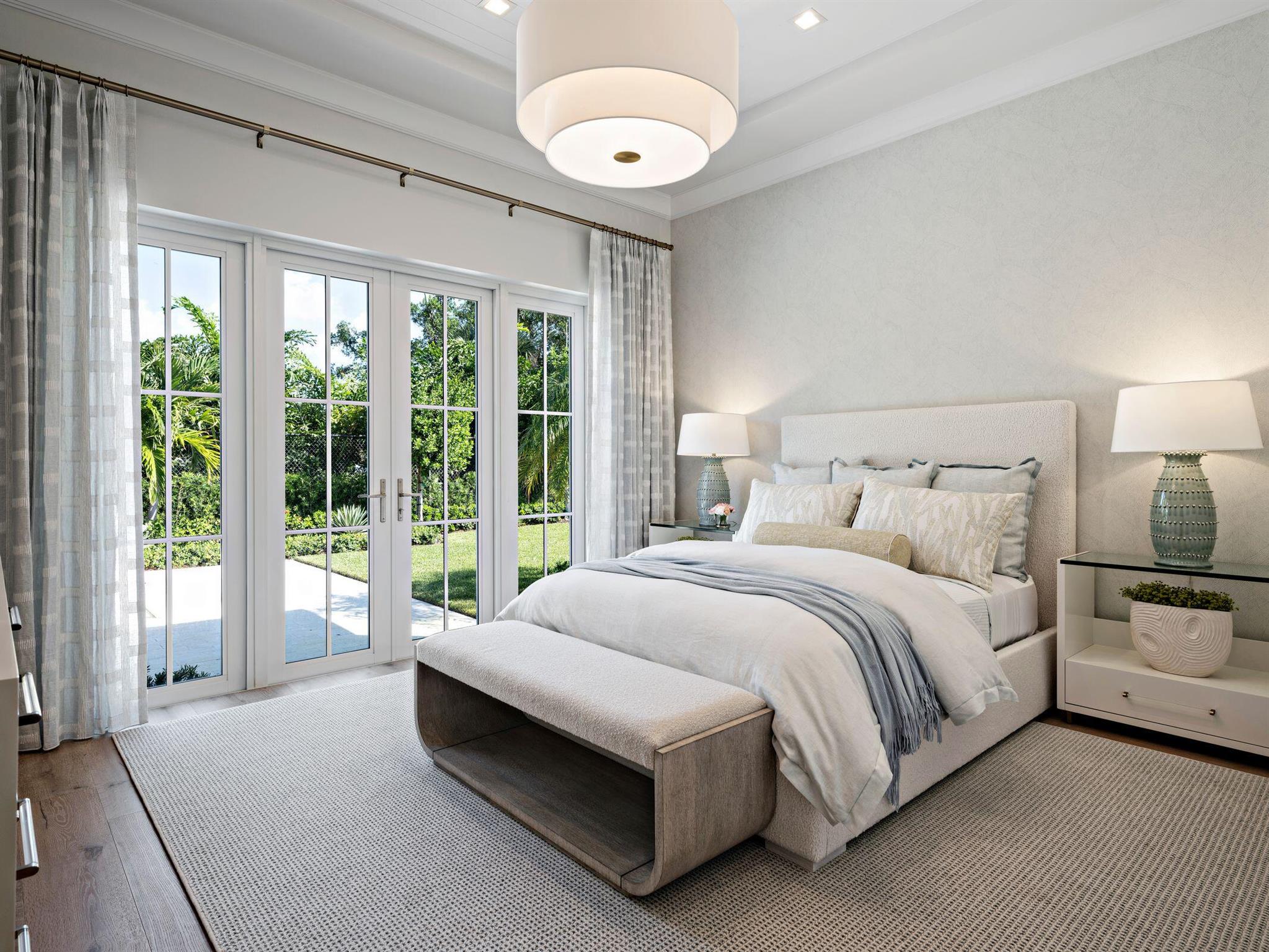 2913 Bluewater Cv Gulfstream, FL 33483