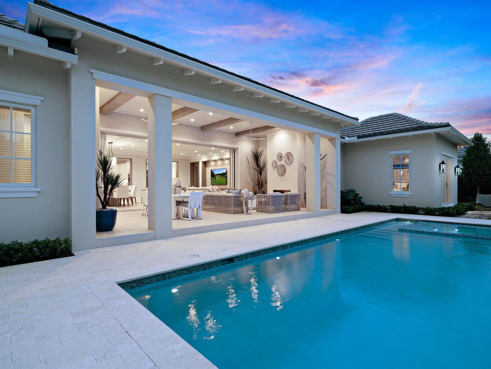 2913 Bluewater Cv Gulfstream, FL 33483