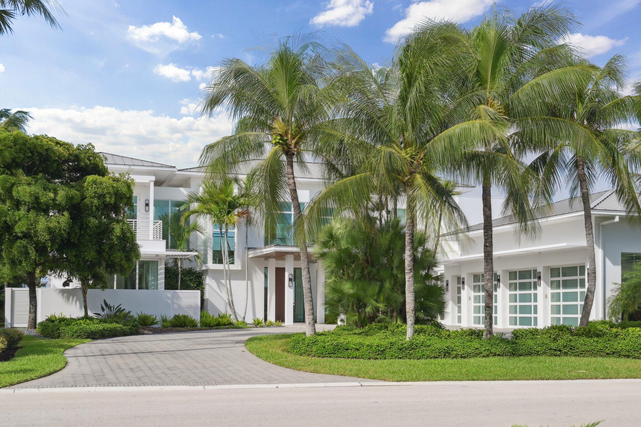 6900 SE Harbor Cir Stuart, FL 34996 6900 SE Harbor Cir Stuart, FL 34996