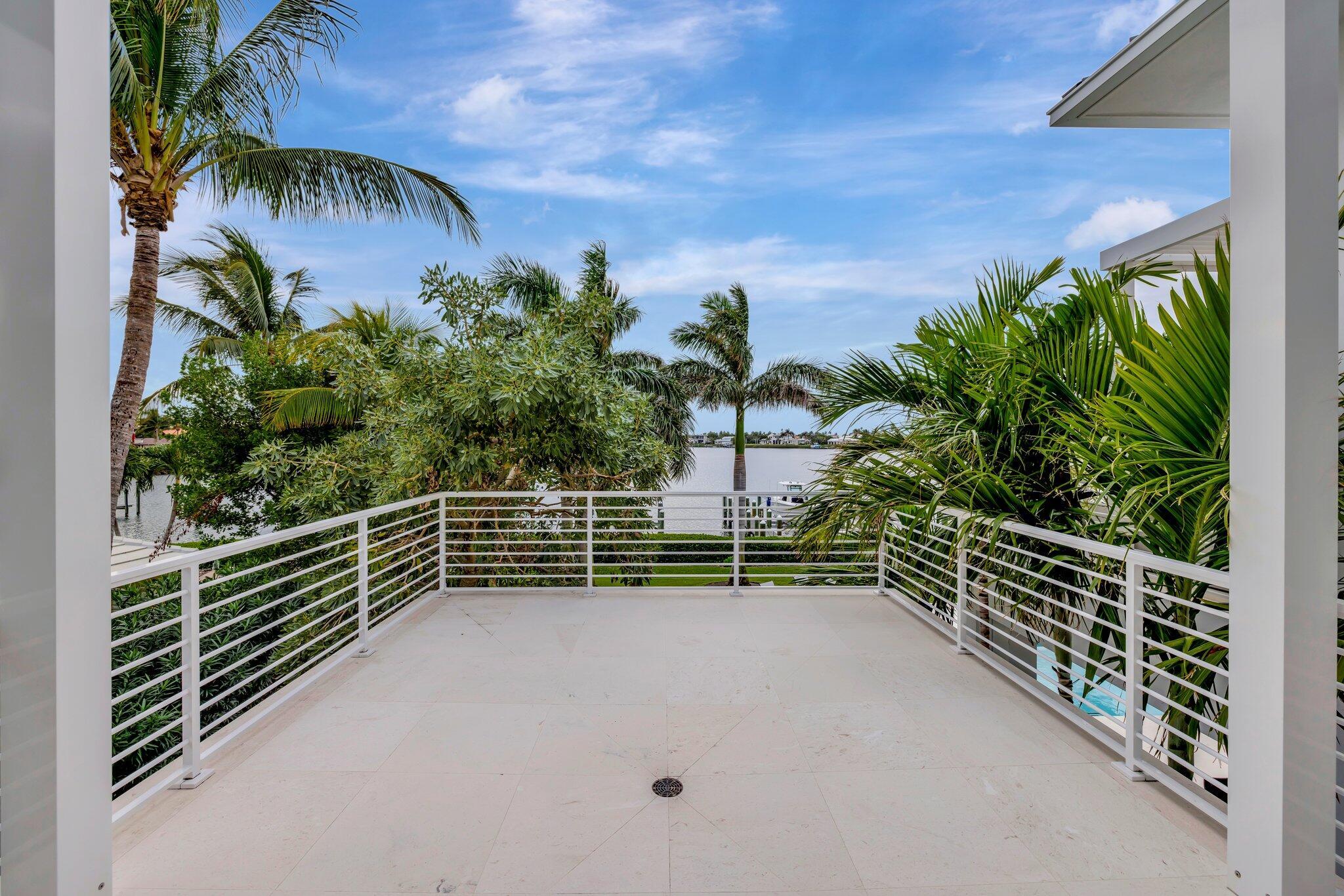 6900 SE Harbor Cir Stuart, FL 34996 6900 SE Harbor Cir Stuart, FL 34996