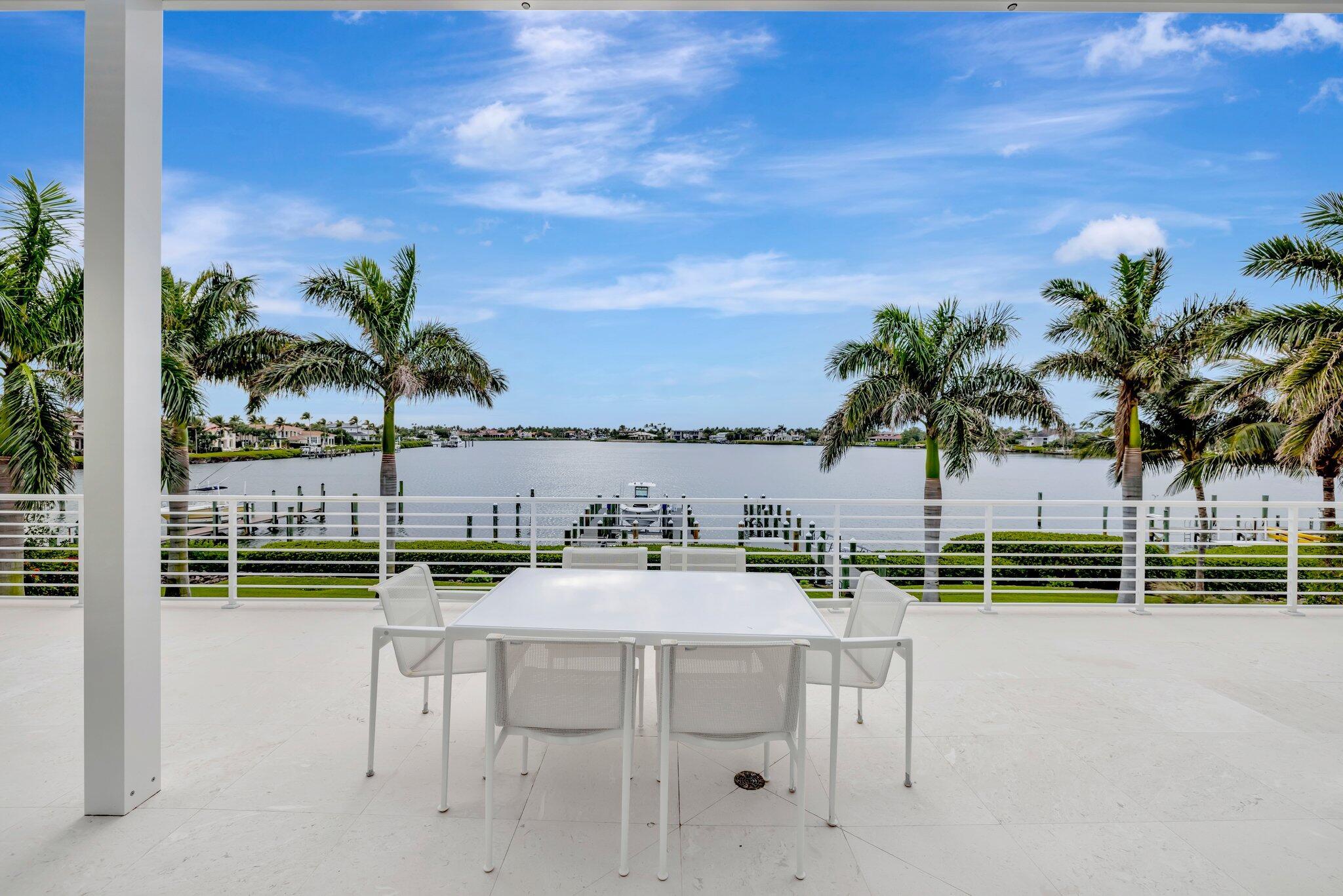 6900 SE Harbor Cir Stuart, FL 34996 6900 SE Harbor Cir Stuart, FL 34996