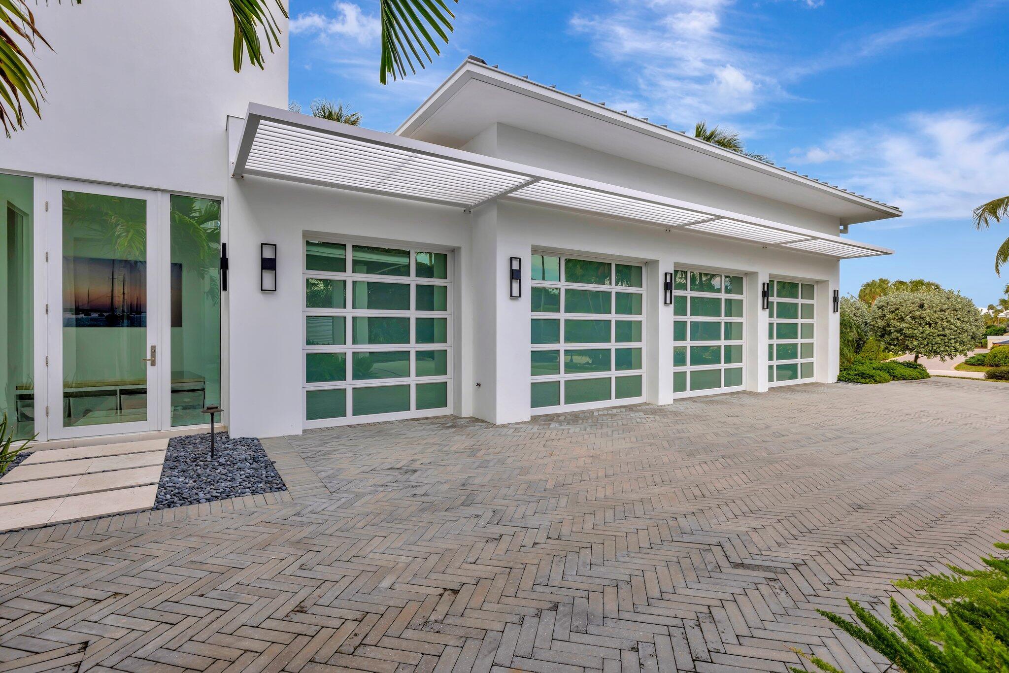 6900 SE Harbor Cir Stuart, FL 34996 6900 SE Harbor Cir Stuart, FL 34996
