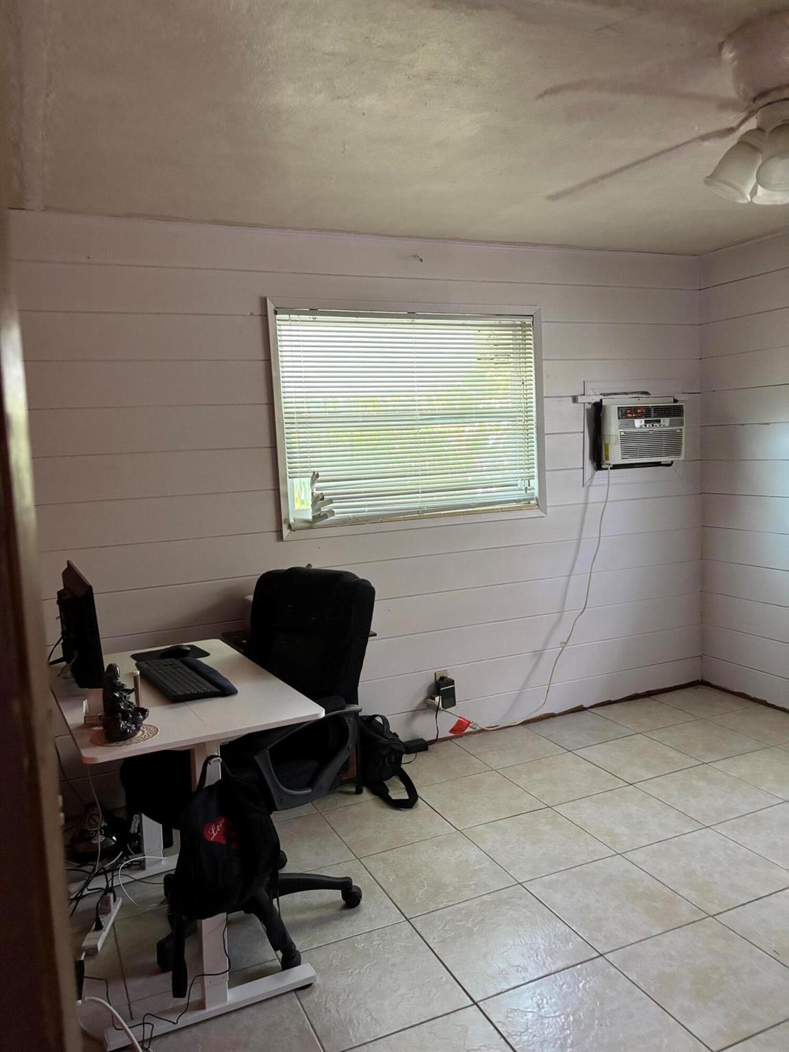 1025-1027 NE 16th Ter Fort Lauderdale, FL 33304