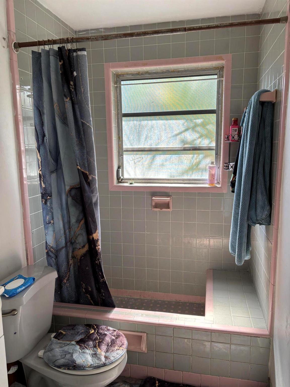 1025-1027 NE 16th Ter Fort Lauderdale, FL 33304